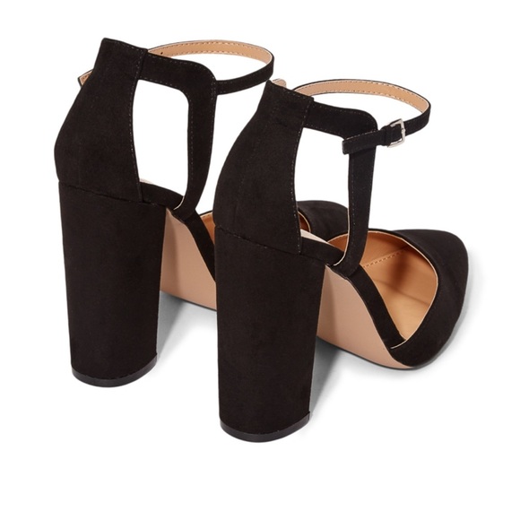 JustFab Pumps - Picture 2 of 8